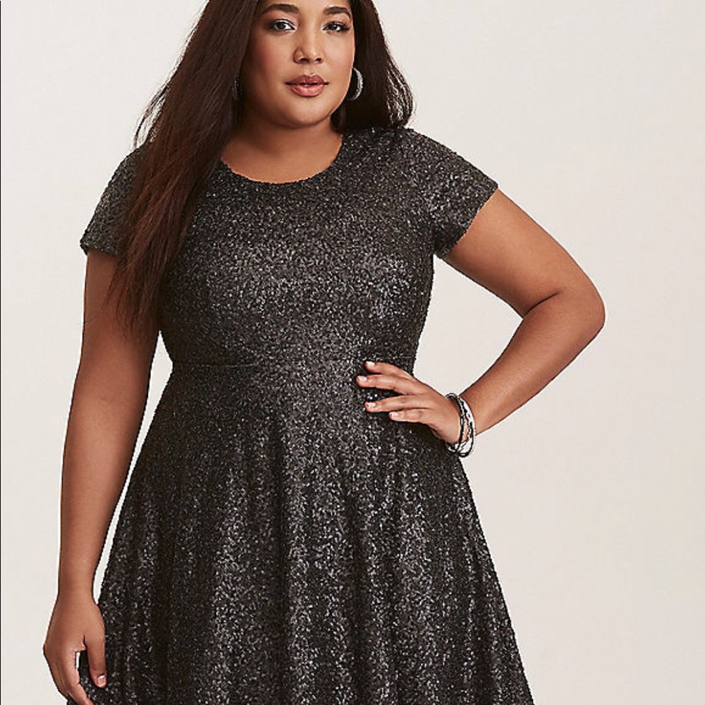 BRAND NEW GUNMETAL GREY SEQUIN SIZE 30 dress